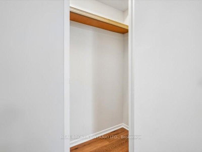 3170 Kirwin Mississauga,ON L5A 3R1 — Photo 11