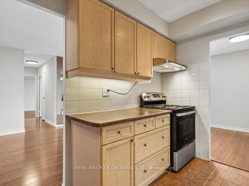 3170 Kirwin Mississauga,ON L5A 3R1 — Photo 16