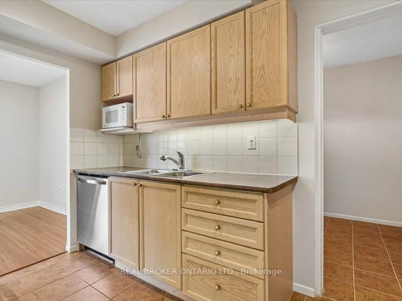 3170 Kirwin Mississauga,ON L5A 3R1 — Photo 17