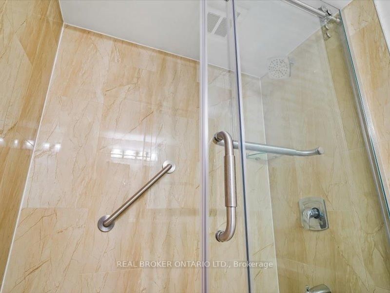 3170 Kirwin Mississauga,ON L5A 3R1 — Photo 6
