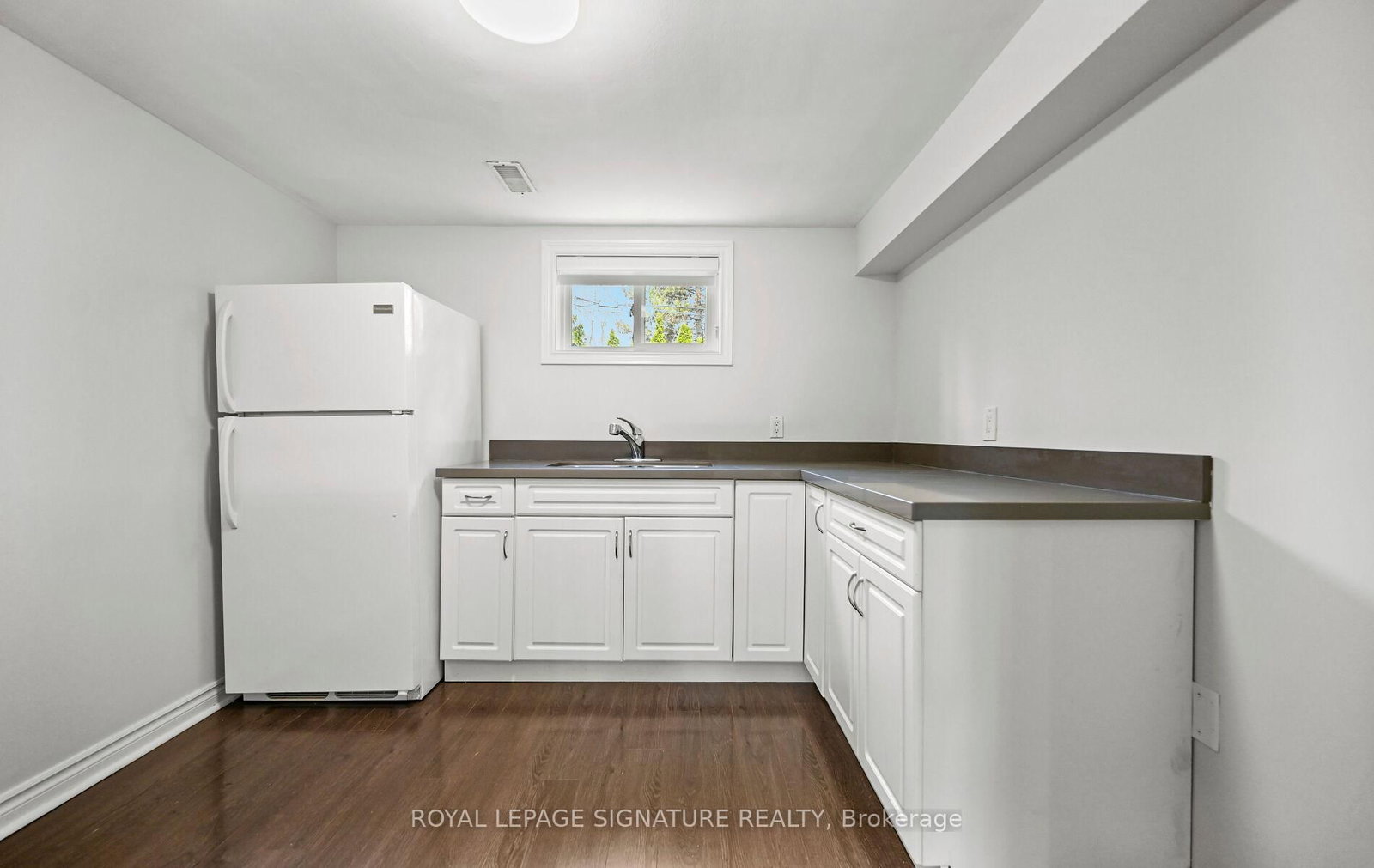 1207 Pinegrove Road • Oakville, ON photo 19