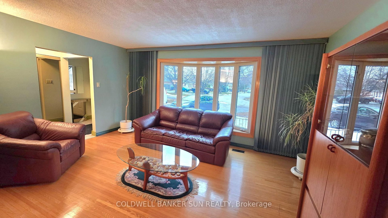 23 Brookdale Crescent • Brampton, ON photo 4