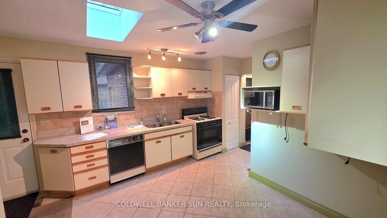 23 Brookdale Crescent • Brampton, ON photo 8