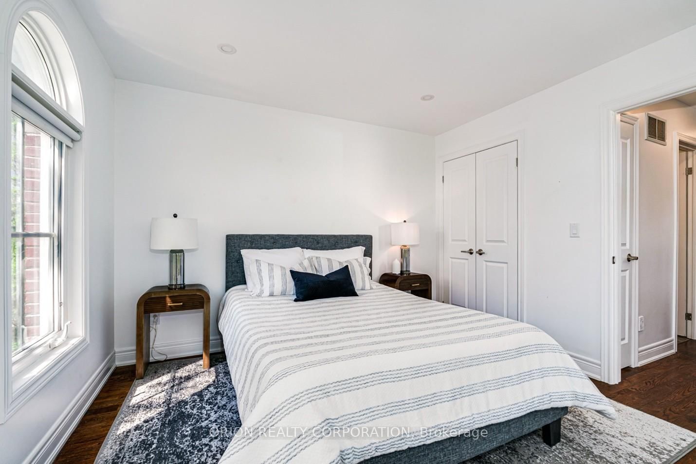 6 St Raymond Heights • Toronto, ON photo 17