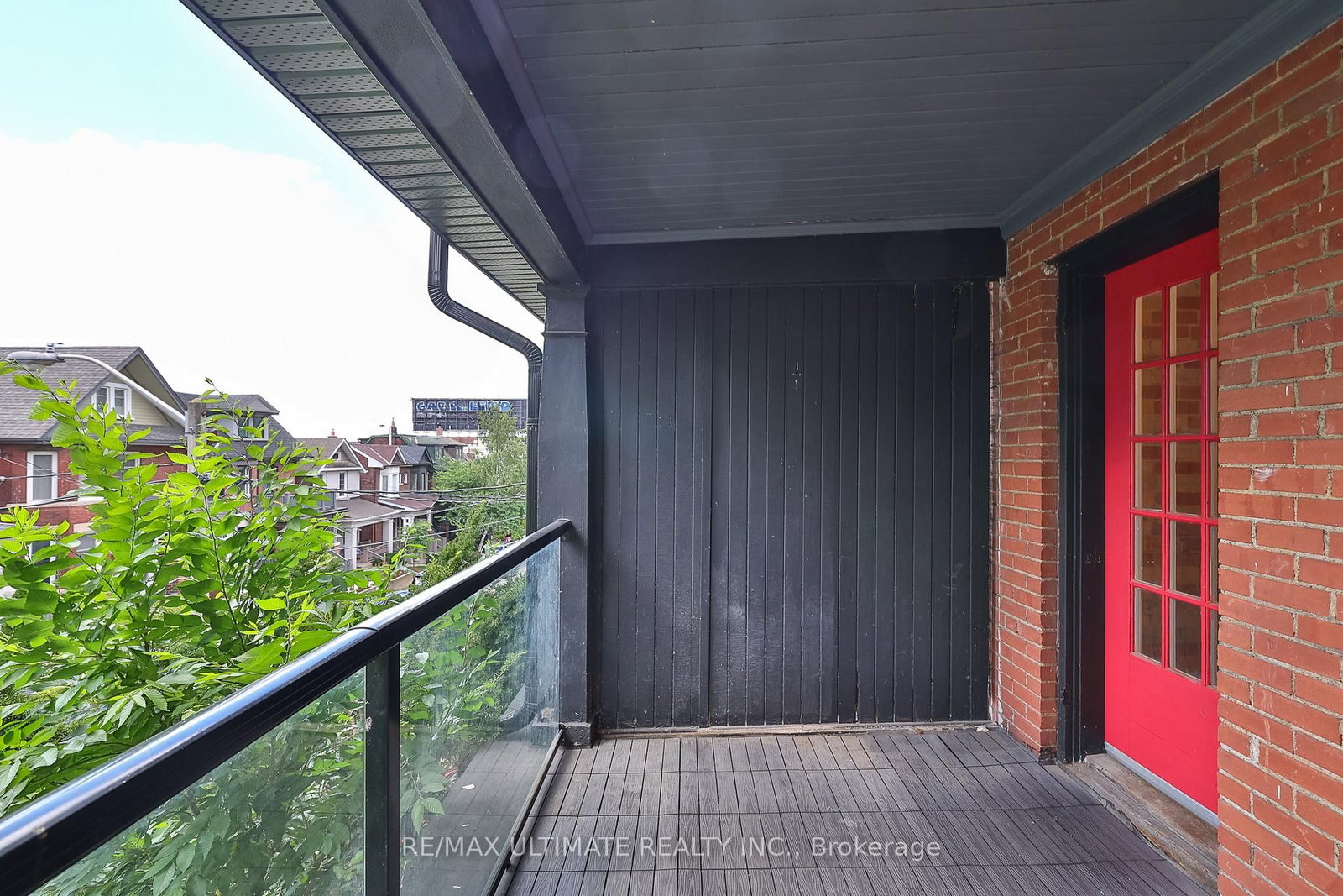 8 Grafton Avenue • Toronto, ON photo 19