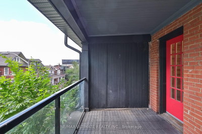 8 Grafton Avenue • Toronto, ON