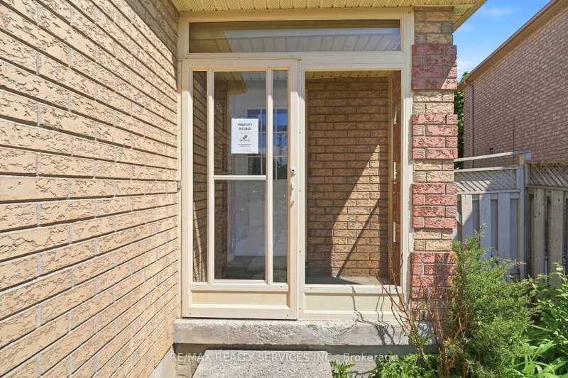 39 Caruso Drive