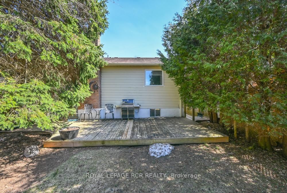 73 Dufferin Street