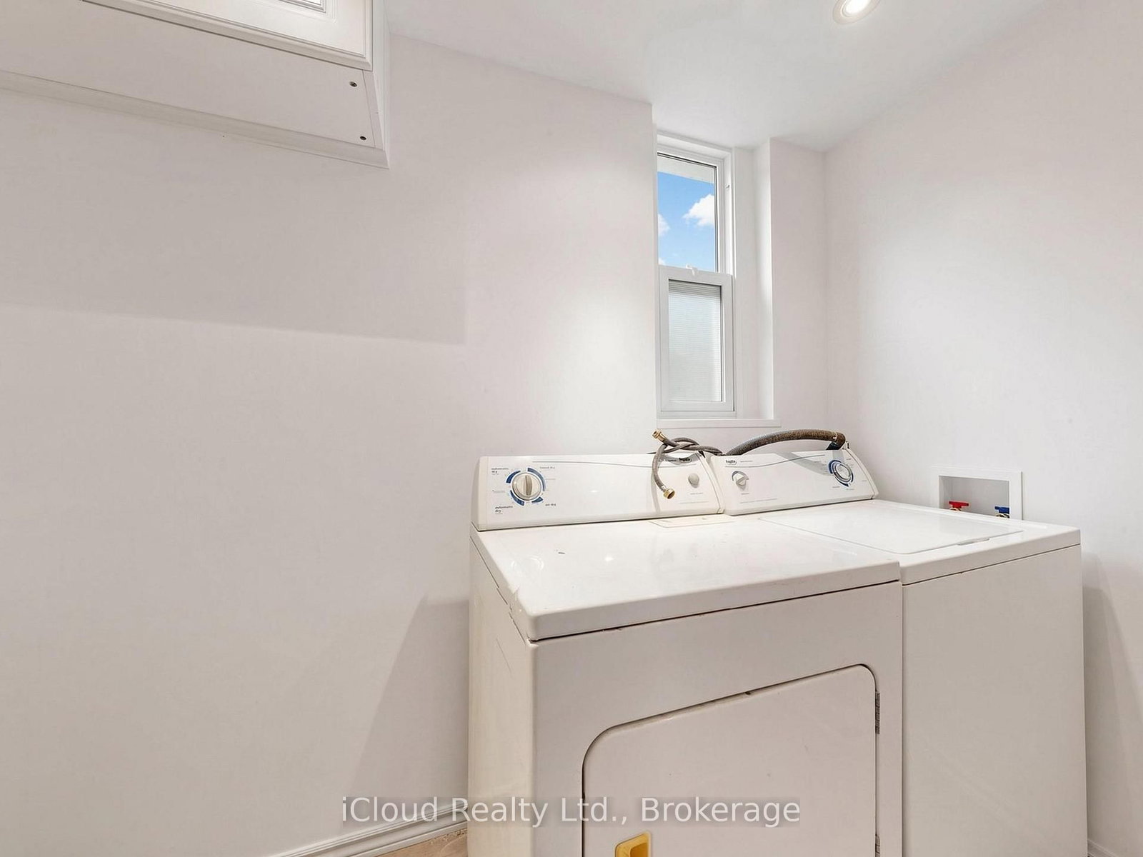 32 Seventeenth Street • Toronto, ON photo 39