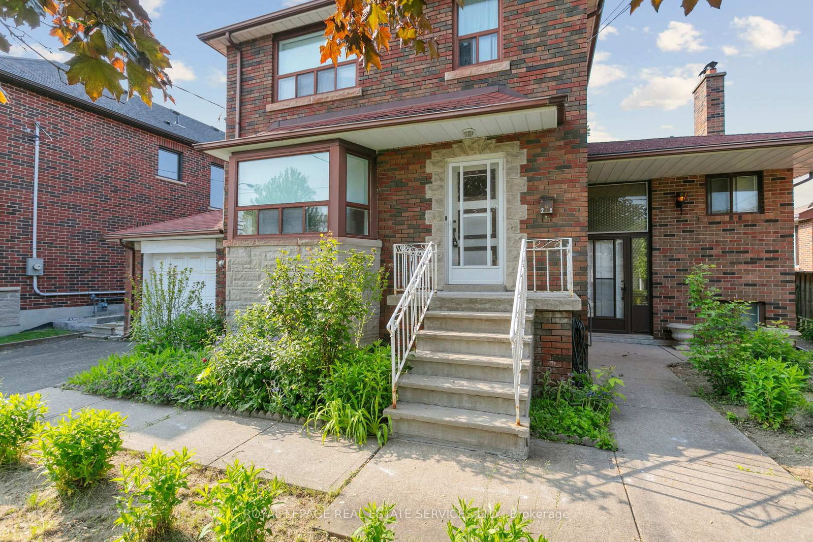 28 Cornelius Parkway - Photo 8