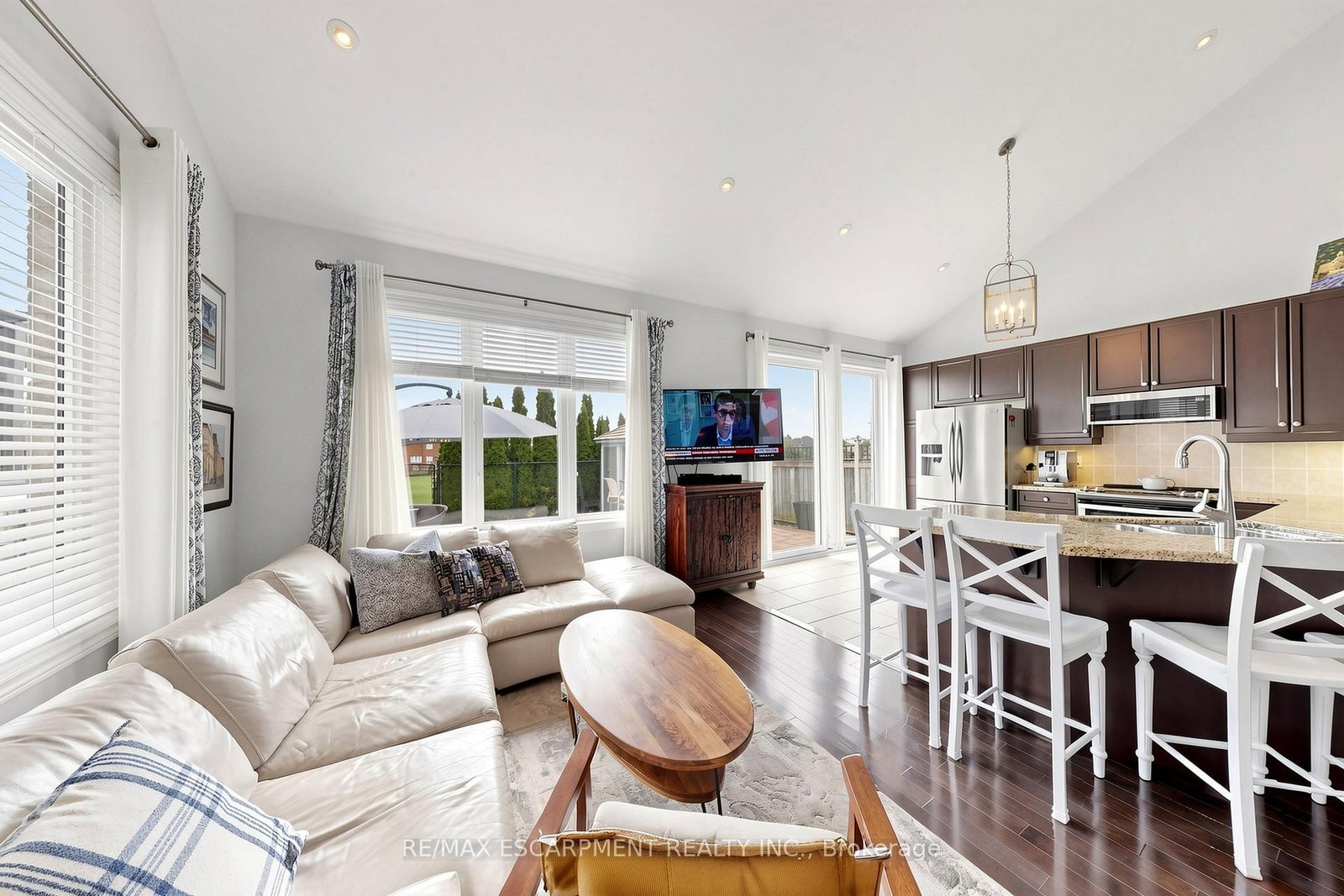 4176 Saunders Crescent • Burlington, ON photo 10