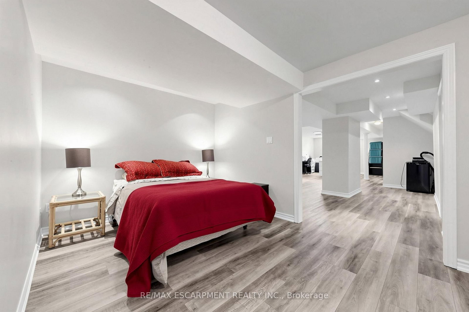 4176 Saunders Crescent • Burlington, ON photo 38