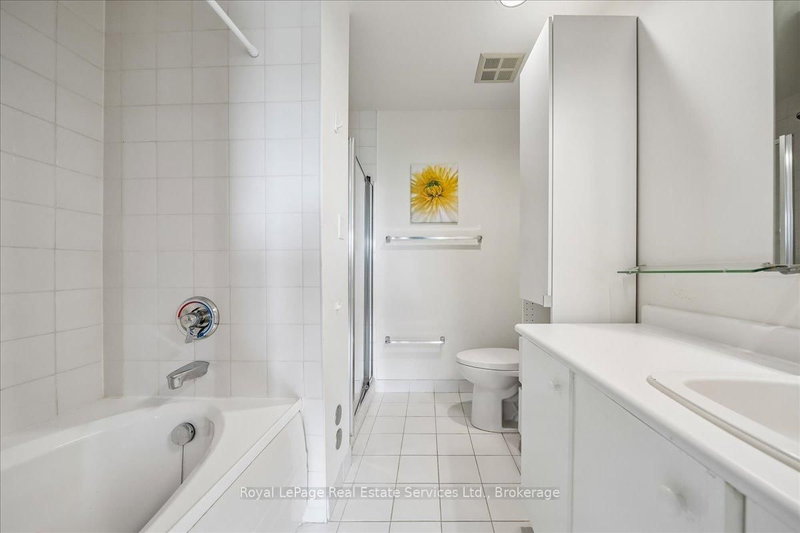 2511 Lakeshore Oakville,ON L6L 6L9 — Photo 20