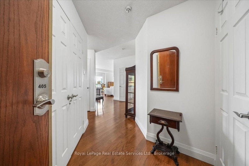 405 - 2511 Lakeshore Road W