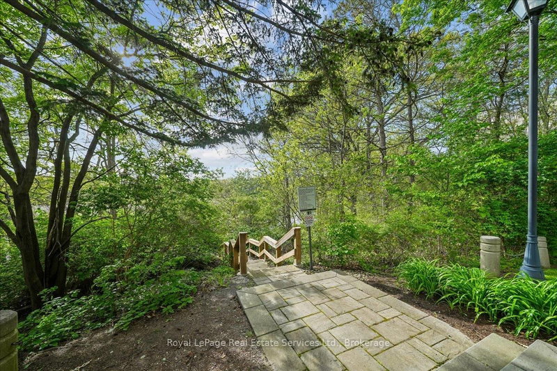 2511 Lakeshore Oakville,ON L6L 6L9 — Photo 36