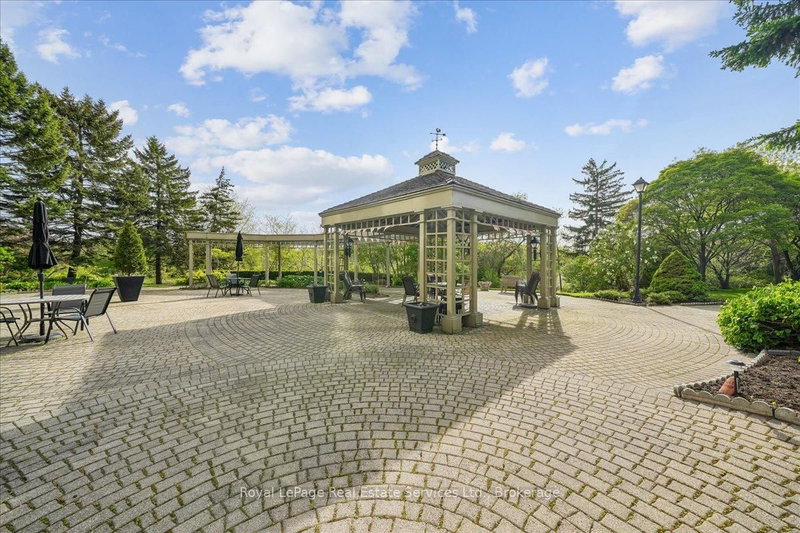 2511 Lakeshore Oakville,ON L6L 6L9 — Photo 37