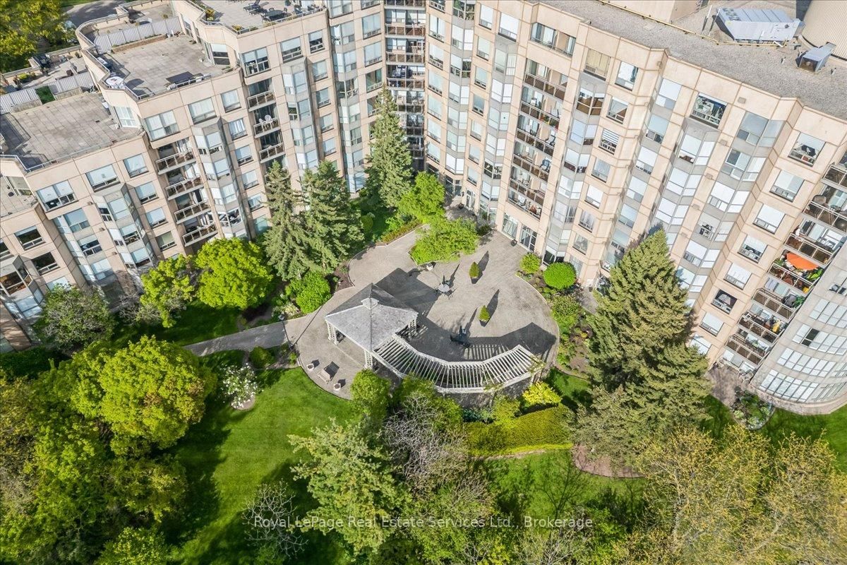 2511 Lakeshore Road W • #405 • Oakville, ON photo 47