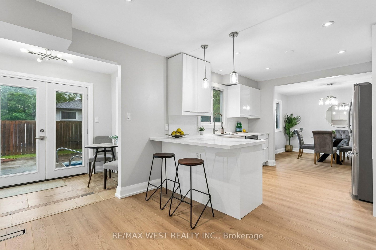 563 Joyce Boulevard • Milton, ON photo 12