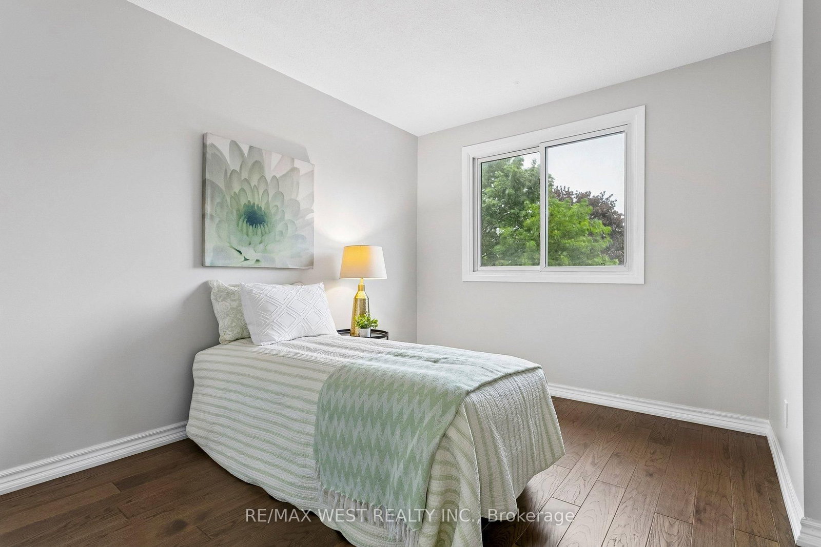 563 Joyce Boulevard • Milton, ON photo 31