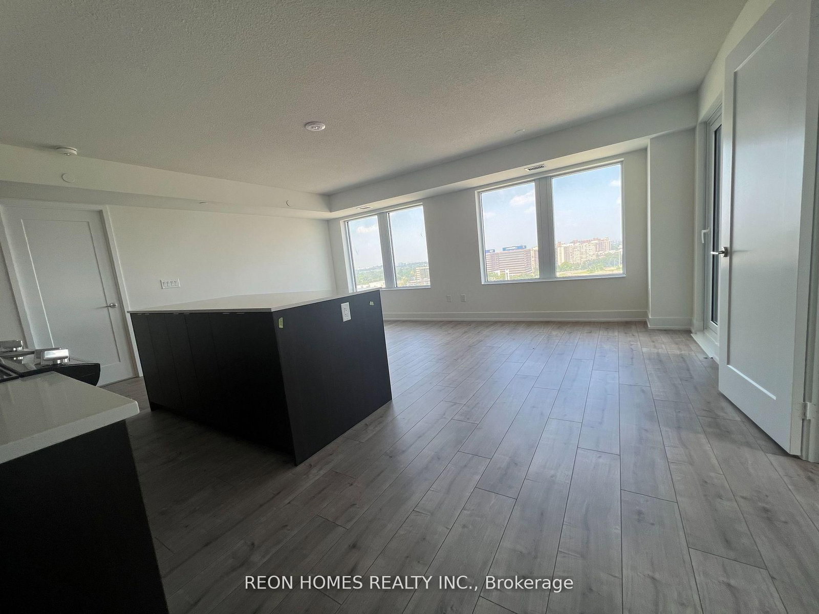 1806-10 Eva Road, Toronto, ON, photo 5