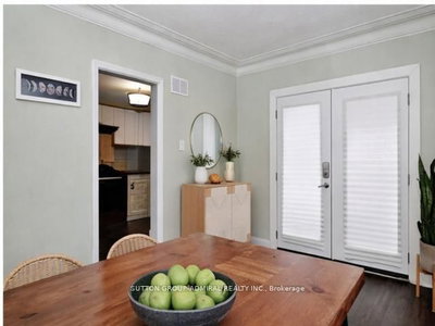58 Harlow Crescent — photo 5