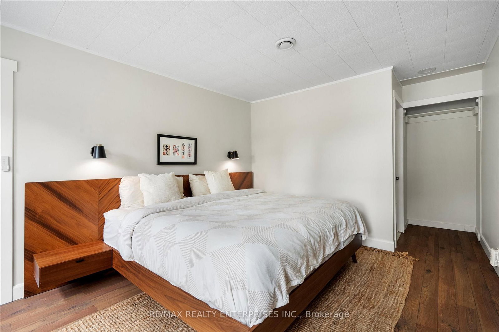 6295 Guelph Line • Burlington, ON photo 20