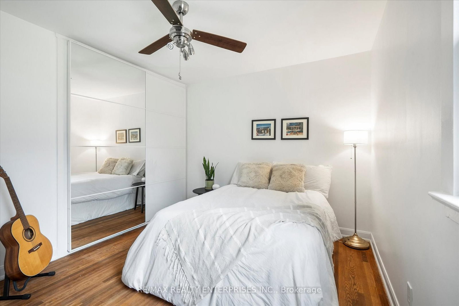 6295 Guelph Line • Burlington, ON photo 23