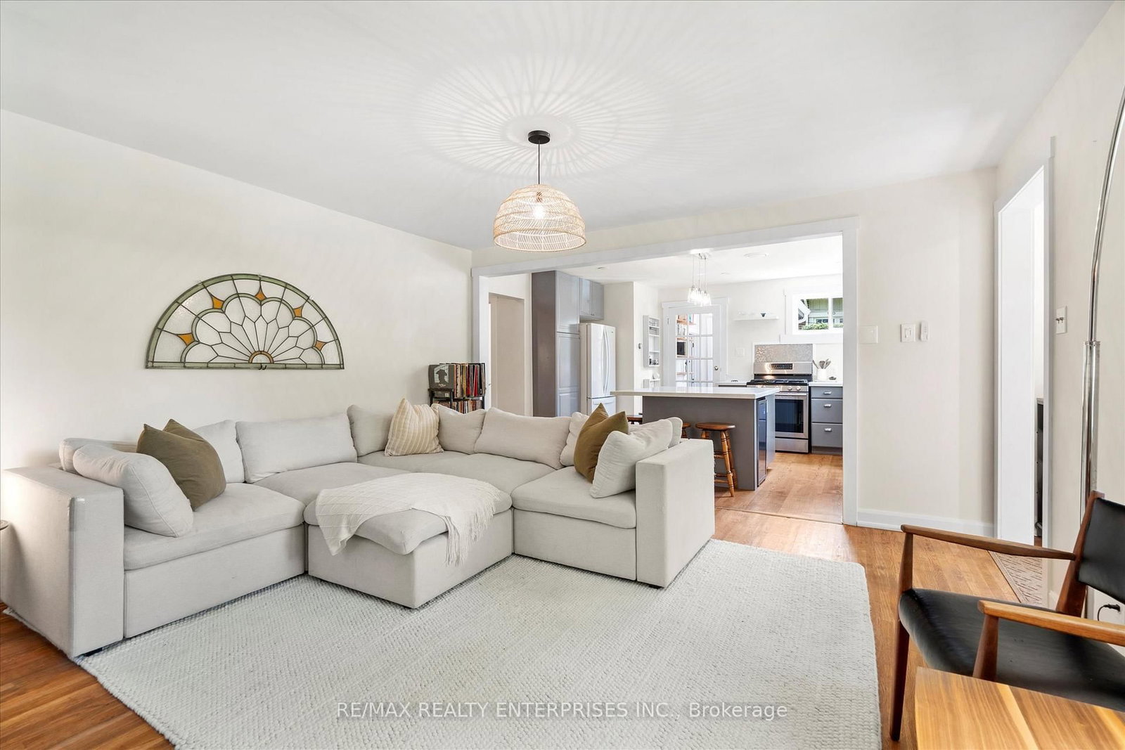 6295 Guelph Line • Burlington, ON photo 9