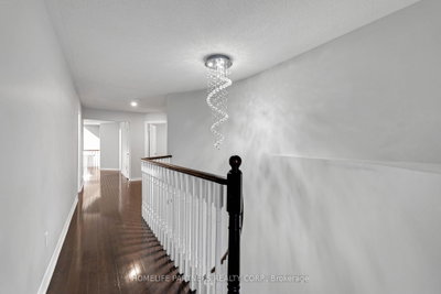 15 Oakhaven Brampton,ON L6P 2Y3 — Photo 15