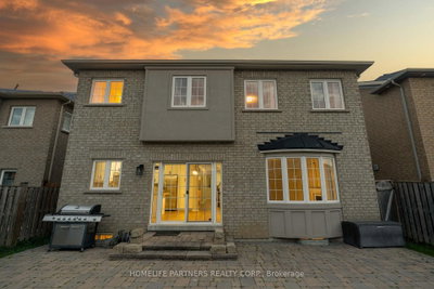 15 Oakhaven Brampton,ON L6P 2Y3 — Photo 36