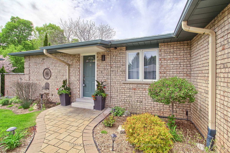 5 - 23 Reddington Drive