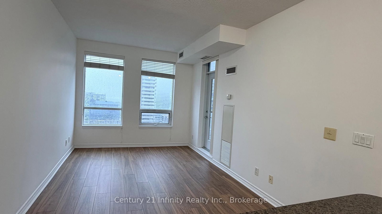 388 Prince Of Wales Drive, Unit 1911 - Photo 6