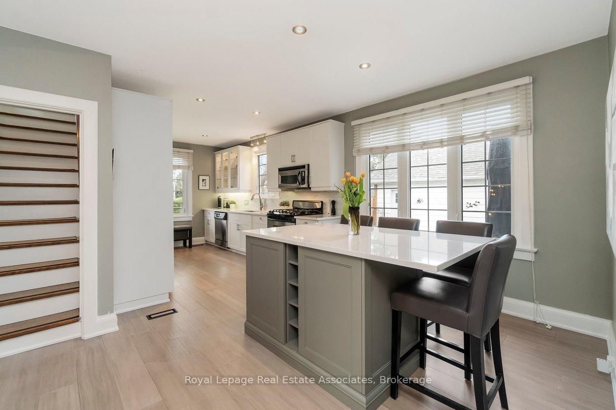 32 Craig Street • Brampton, ON photo 11