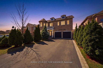 5-bed Detached House · 7148 Lowville Hts