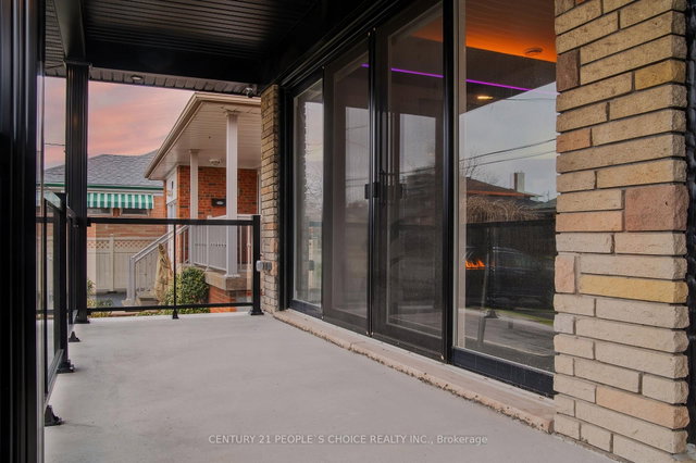 37 Bentworth Avenue