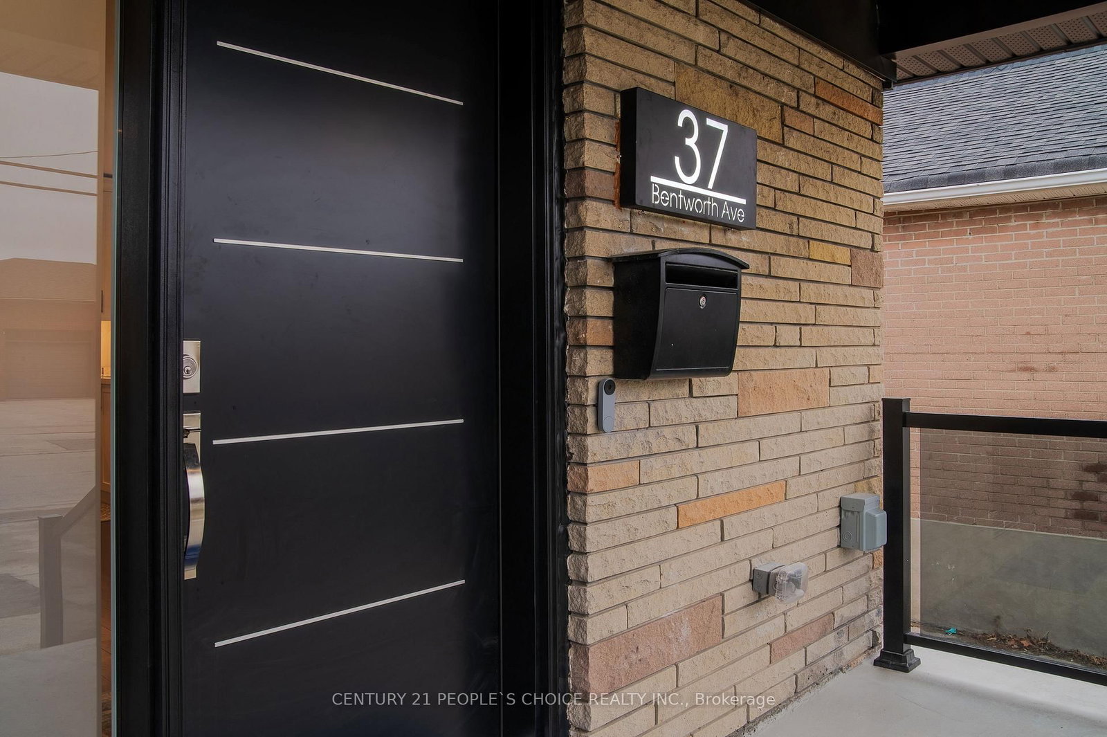 37 Bentworth Avenue, Toronto, ON, photo 3