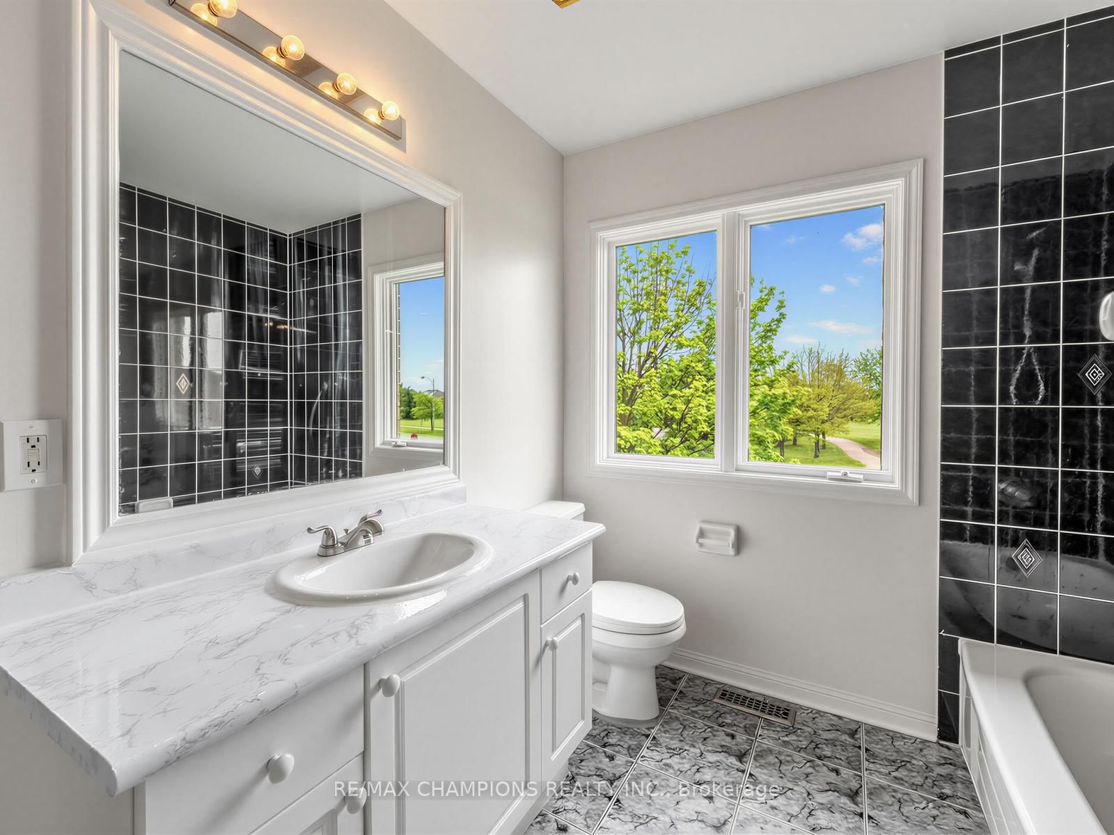 1 Cluster Oak Place • Brampton, ON photo 27