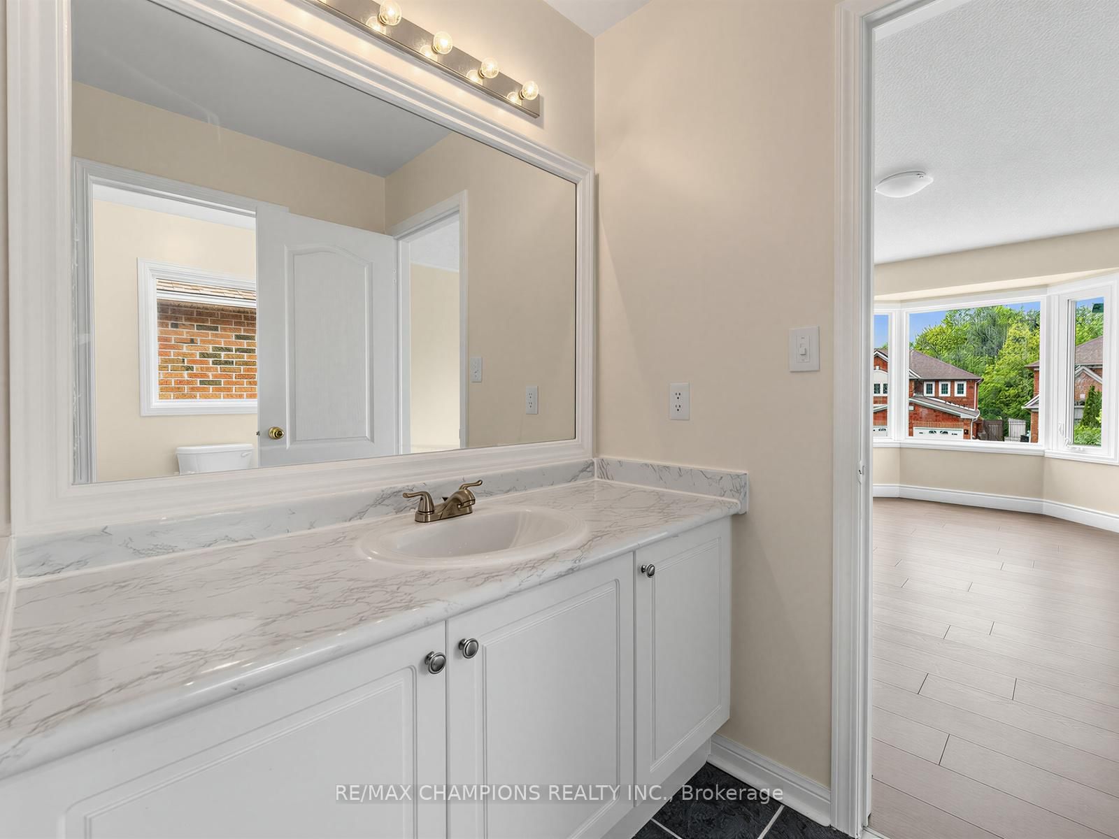 1 Cluster Oak Place • Brampton, ON photo 31