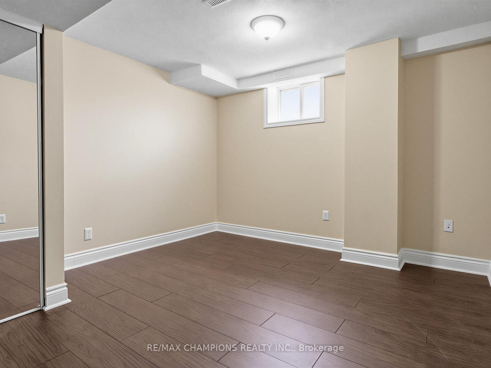 1 Cluster Oak Place • Brampton, ON photo 37