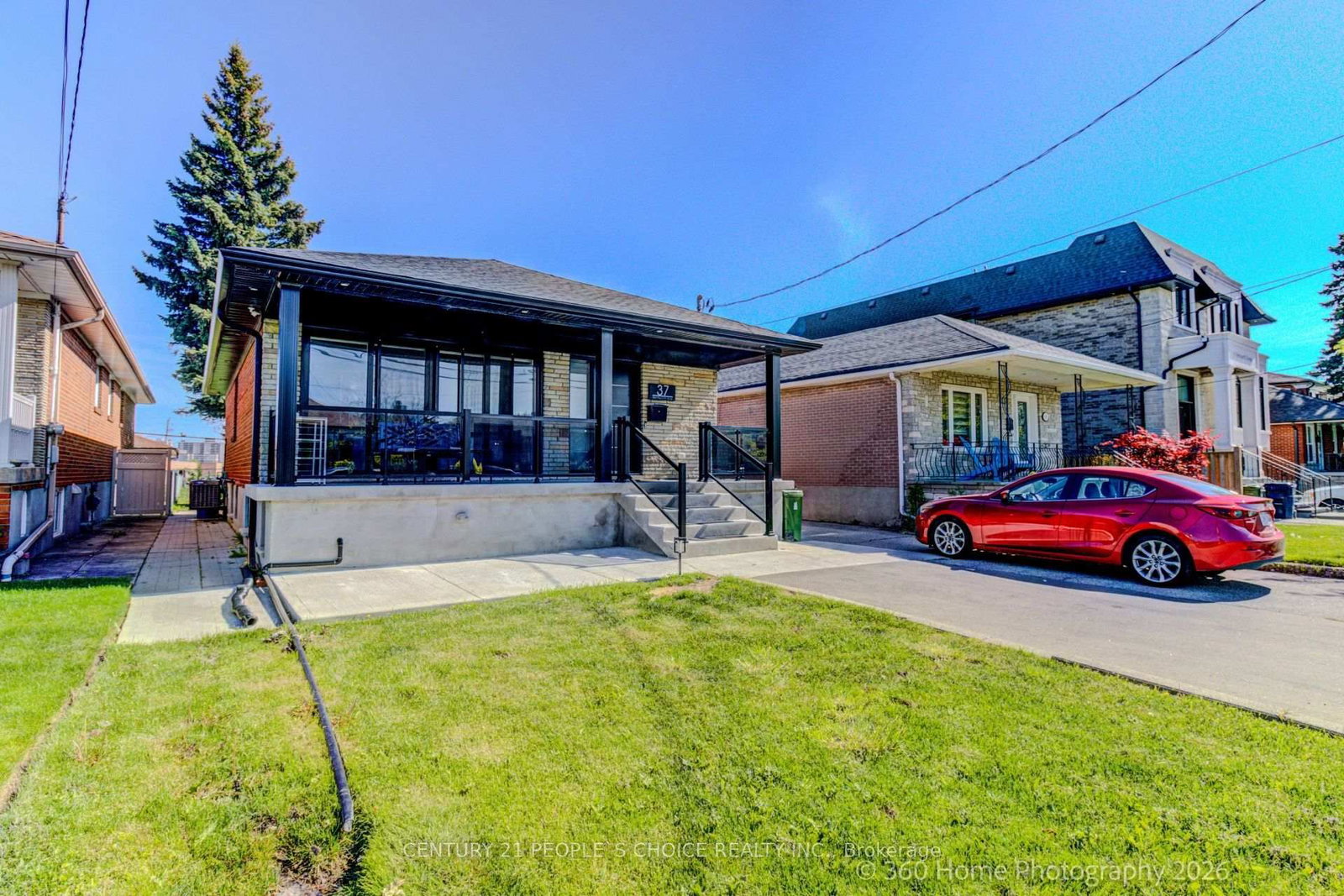 Lower-37 Bentworth Avenue, Toronto, ON, photo 2
