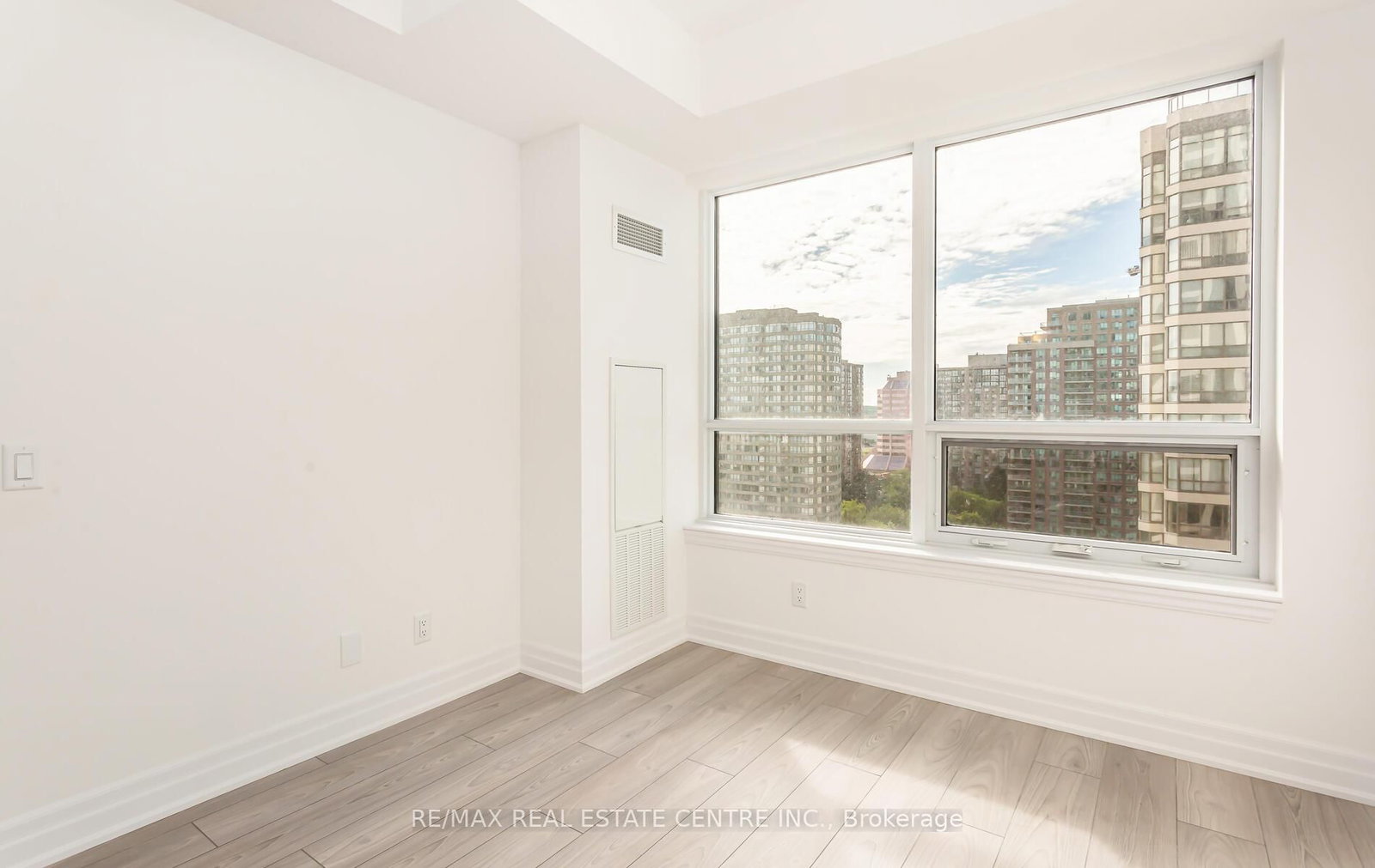 36 Elm Drive W • #1610 • Mississauga, ON photo 17