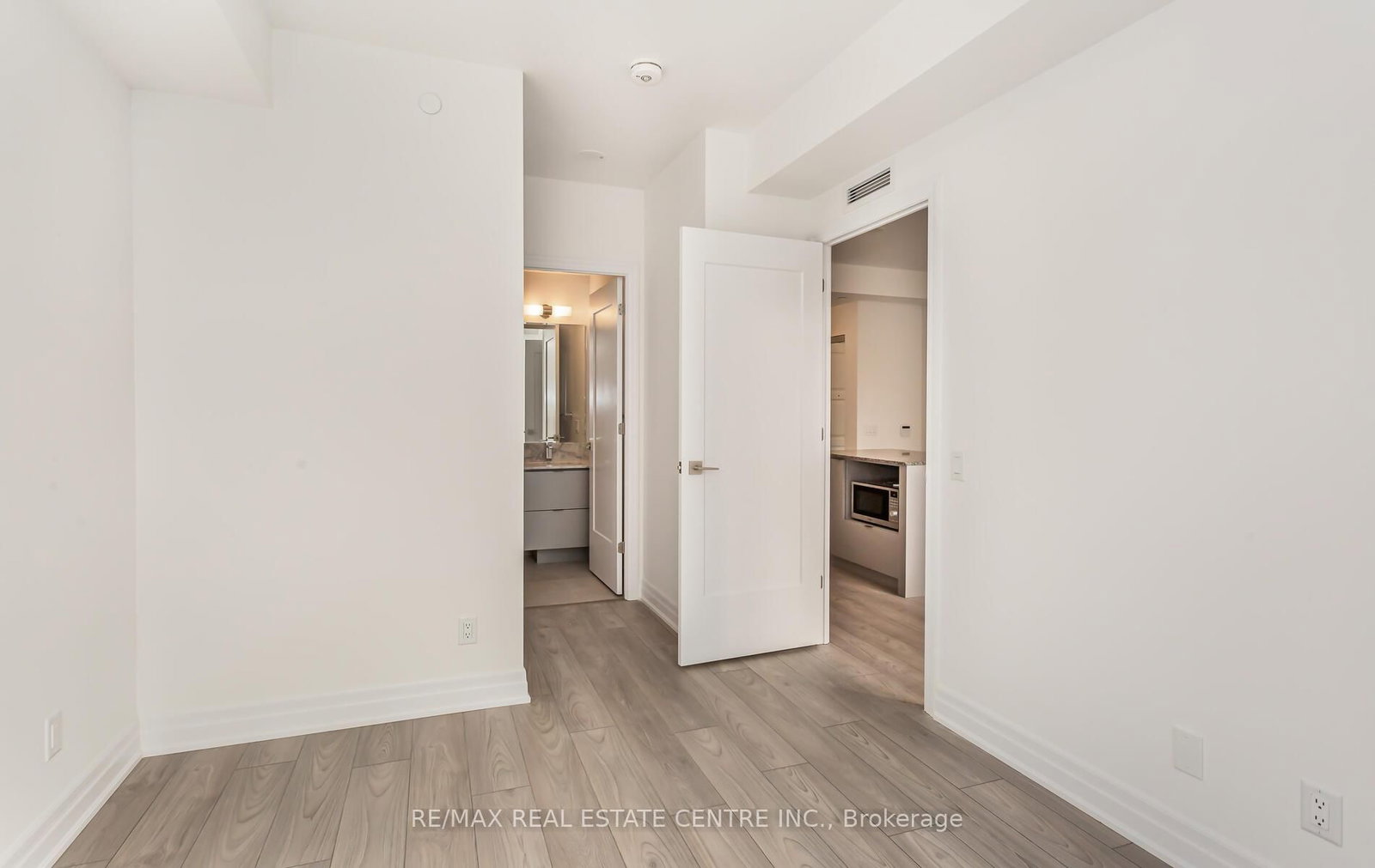36 Elm Drive W • #1610 • Mississauga, ON photo 18