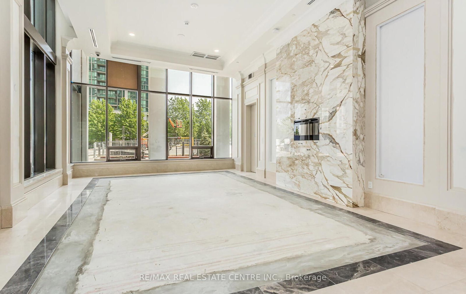 36 Elm Drive W • #1610 • Mississauga, ON photo 5