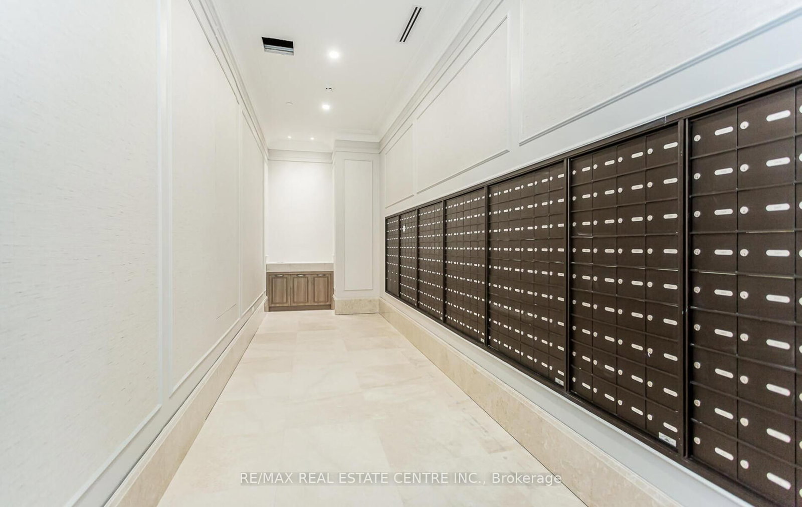 36 Elm Drive W • #1610 • Mississauga, ON photo 7