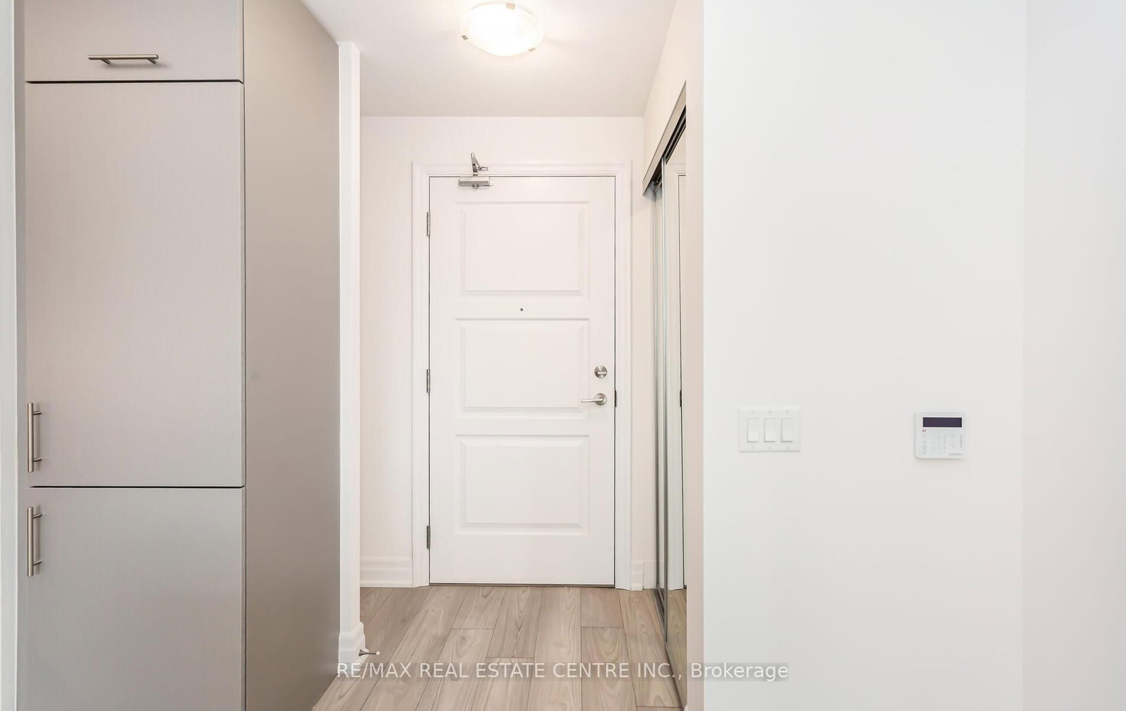 36 Elm Drive W • #1610 • Mississauga, ON photo 8