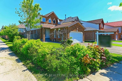 4-bed Detached House · 198 MOFFATT Ave