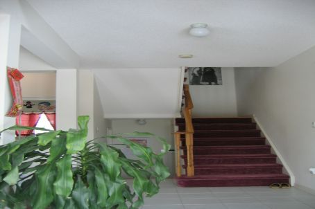 280 Van Kirk Dr, Brampton, L7A1M3 | Image 3