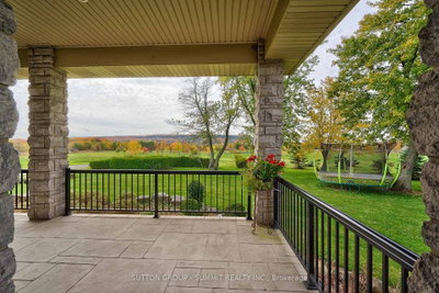 5431 APPLEBY Line • Burlington, ON photo 3