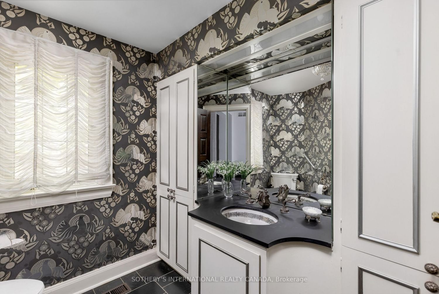38 Edenbrook Hill • Toronto, ON photo 13
