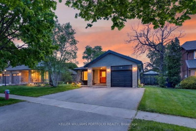 4-bed Detached House · 38 Laurelcrest St